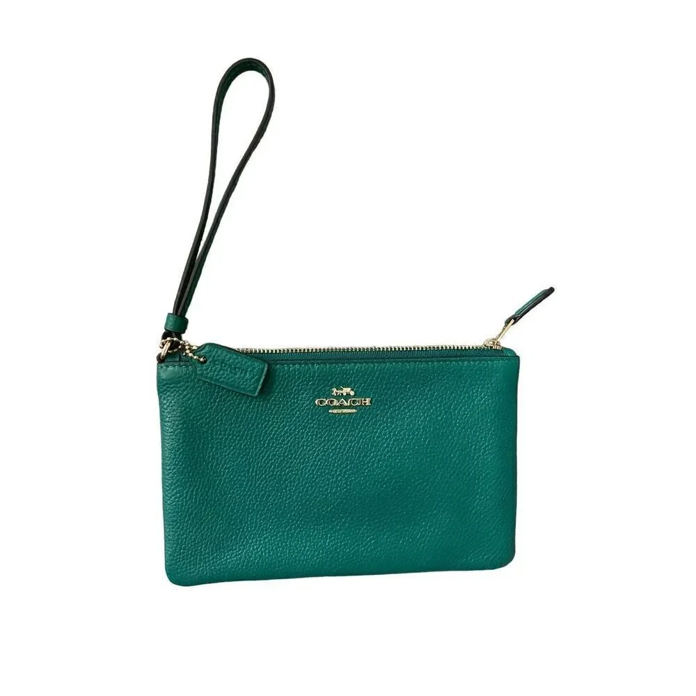 Coach Women's Green Solid Pebbled Leather Wrist Strap Zip Top Closure Wrislet
